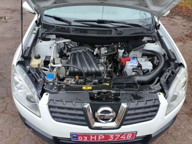 Белый Ниссан Кашкай, объемом двигателя 1.6 л и пробегом 152 тыс. км за 8350 $, фото 15 на Automoto.ua