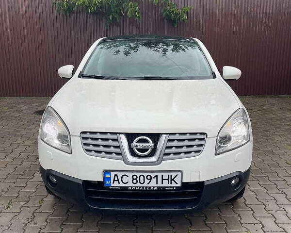 Белый Ниссан Кашкай, объемом двигателя 2 л и пробегом 225 тыс. км за 10300 $, фото 1 на Automoto.ua
