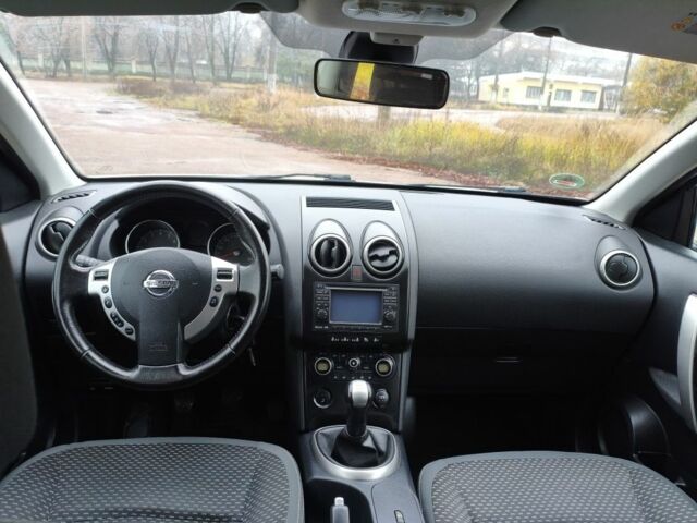 Белый Ниссан Кашкай, объемом двигателя 1.6 л и пробегом 152 тыс. км за 8350 $, фото 16 на Automoto.ua