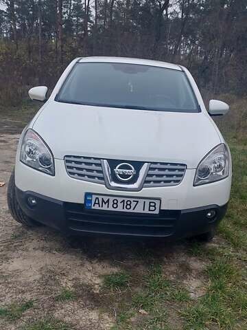 Белый Ниссан Кашкай, объемом двигателя 1.46 л и пробегом 183 тыс. км за 9599 $, фото 28 на Automoto.ua