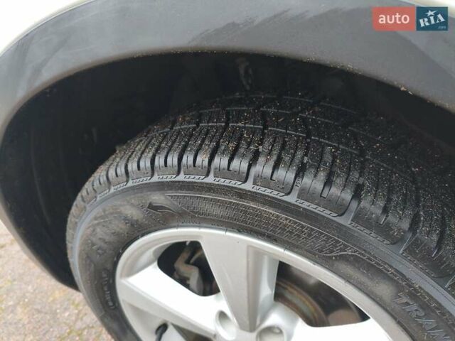 Белый Ниссан Кашкай, объемом двигателя 1.6 л и пробегом 152 тыс. км за 8350 $, фото 49 на Automoto.ua