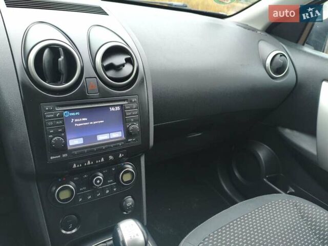 Белый Ниссан Кашкай, объемом двигателя 1.6 л и пробегом 152 тыс. км за 8350 $, фото 41 на Automoto.ua