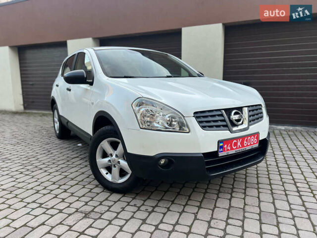Белый Ниссан Кашкай, объемом двигателя 1.6 л и пробегом 159 тыс. км за 8499 $, фото 8 на Automoto.ua