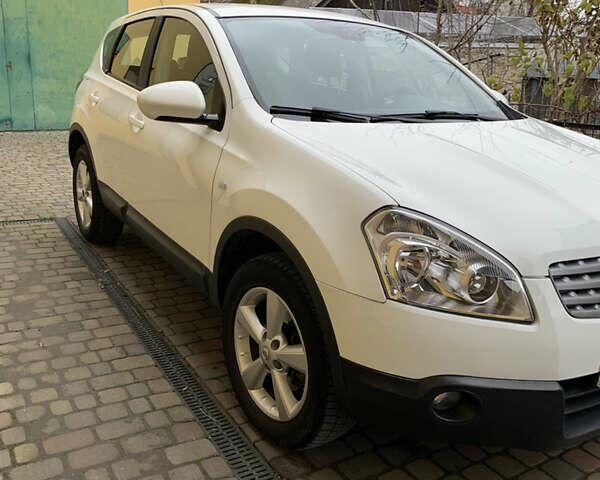 Білий Ніссан Кашкай, об'ємом двигуна 2 л та пробігом 247 тис. км за 7800 $, фото 1 на Automoto.ua