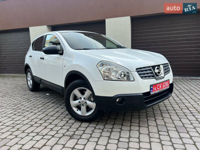 Белый Ниссан Кашкай, объемом двигателя 1.6 л и пробегом 159 тыс. км за 8499 $, фото 10 на Automoto.ua