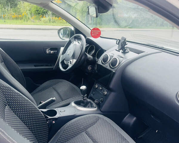 Белый Ниссан Кашкай, объемом двигателя 1.46 л и пробегом 202 тыс. км за 9500 $, фото 1 на Automoto.ua