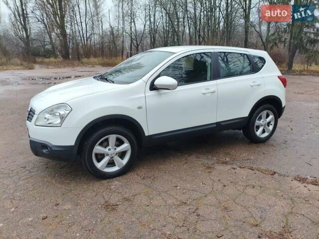 Белый Ниссан Кашкай, объемом двигателя 1.6 л и пробегом 152 тыс. км за 8350 $, фото 13 на Automoto.ua