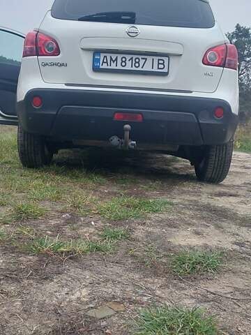 Белый Ниссан Кашкай, объемом двигателя 1.46 л и пробегом 183 тыс. км за 9599 $, фото 14 на Automoto.ua