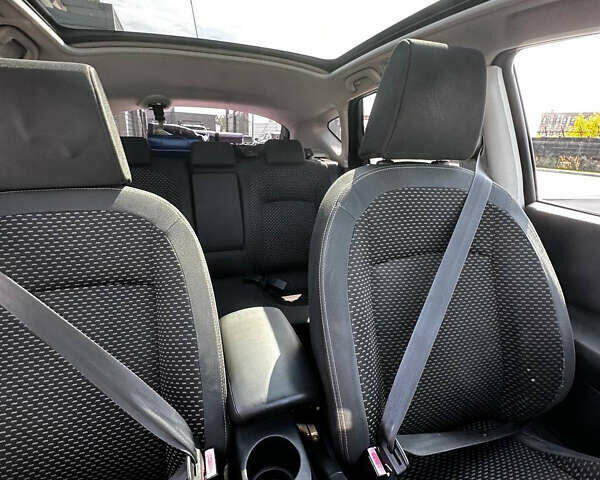 Белый Ниссан Кашкай, объемом двигателя 1.5 л и пробегом 248 тыс. км за 9950 $, фото 15 на Automoto.ua