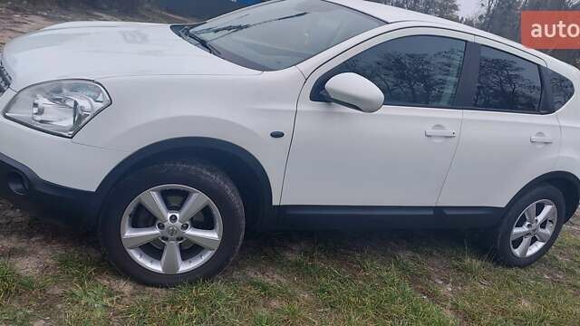 Белый Ниссан Кашкай, объемом двигателя 1.46 л и пробегом 183 тыс. км за 9599 $, фото 18 на Automoto.ua