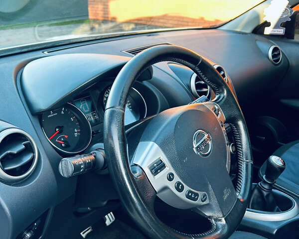 Білий Ніссан Кашкай, об'ємом двигуна 1.5 л та пробігом 186 тис. км за 10500 $, фото 12 на Automoto.ua