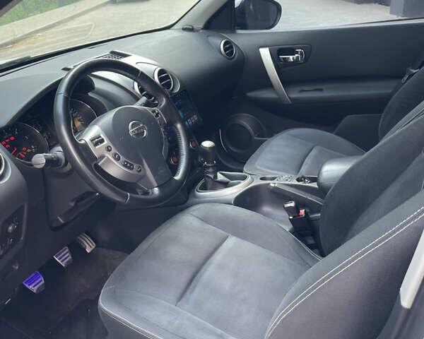 Белый Ниссан Кашкай, объемом двигателя 1.46 л и пробегом 218 тыс. км за 10000 $, фото 10 на Automoto.ua