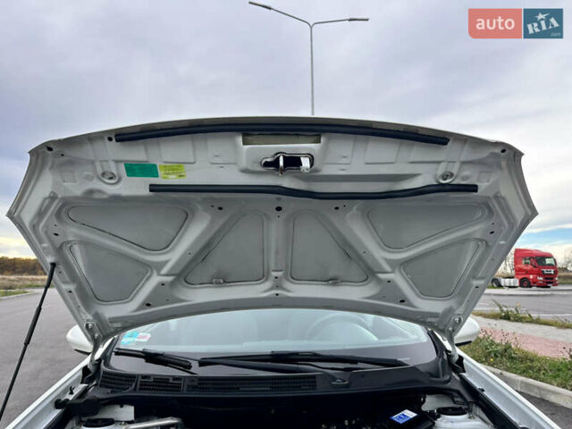 Белый Ниссан Кашкай, объемом двигателя 1.6 л и пробегом 176 тыс. км за 9999 $, фото 70 на Automoto.ua