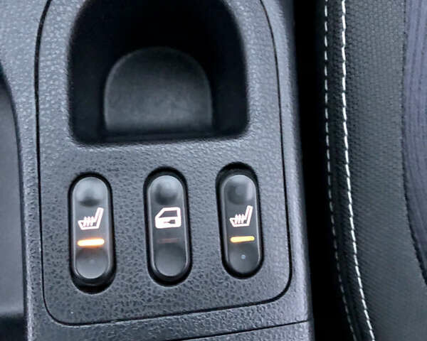 Белый Ниссан Кашкай, объемом двигателя 2 л и пробегом 195 тыс. км за 11655 $, фото 101 на Automoto.ua