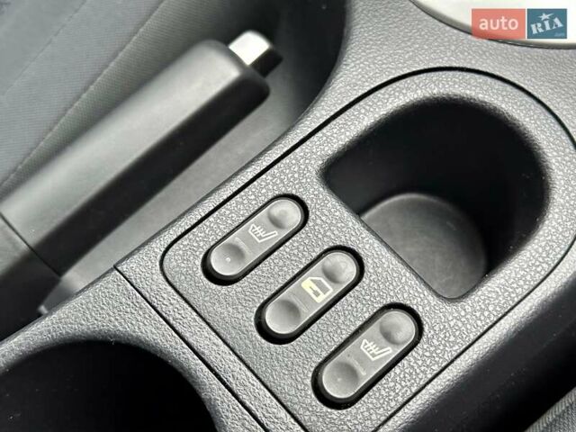 Белый Ниссан Кашкай, объемом двигателя 2 л и пробегом 122 тыс. км за 10700 $, фото 46 на Automoto.ua