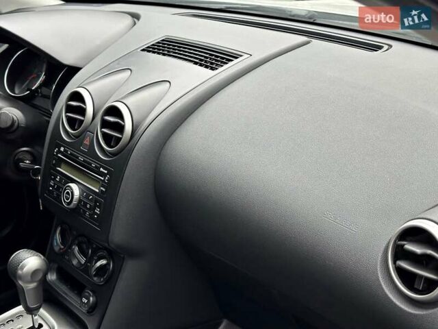 Белый Ниссан Кашкай, объемом двигателя 2 л и пробегом 122 тыс. км за 10700 $, фото 55 на Automoto.ua