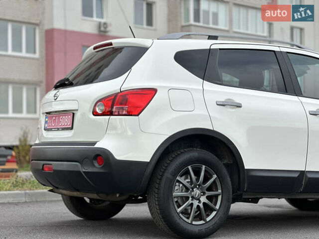 Белый Ниссан Кашкай, объемом двигателя 1.6 л и пробегом 176 тыс. км за 9999 $, фото 14 на Automoto.ua