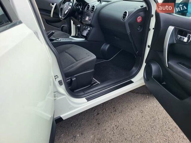 Білий Ніссан Кашкай, об'ємом двигуна 1.5 л та пробігом 217 тис. км за 9300 $, фото 115 на Automoto.ua