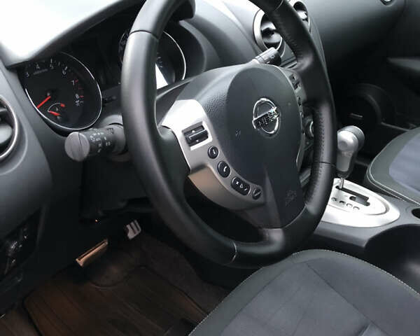 Белый Ниссан Кашкай, объемом двигателя 2 л и пробегом 195 тыс. км за 11655 $, фото 24 на Automoto.ua