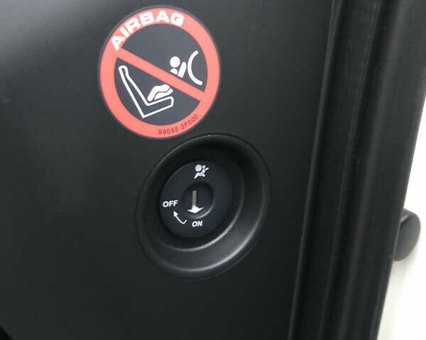 Белый Ниссан Кашкай, объемом двигателя 2 л и пробегом 195 тыс. км за 11655 $, фото 71 на Automoto.ua