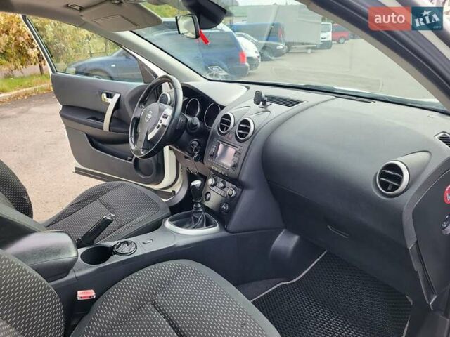 Білий Ніссан Кашкай, об'ємом двигуна 1.5 л та пробігом 217 тис. км за 9300 $, фото 108 на Automoto.ua