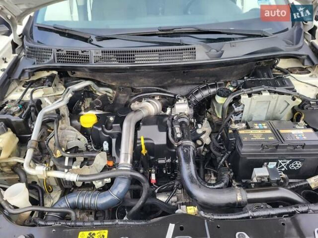 Білий Ніссан Кашкай, об'ємом двигуна 1.5 л та пробігом 217 тис. км за 9300 $, фото 139 на Automoto.ua