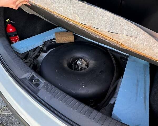 Белый Ниссан Кашкай, объемом двигателя 2 л и пробегом 199 тыс. км за 10600 $, фото 18 на Automoto.ua