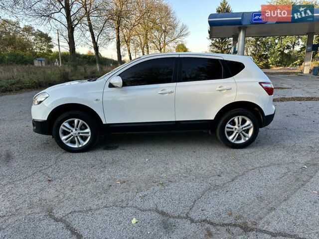 Белый Ниссан Кашкай, объемом двигателя 1.46 л и пробегом 231 тыс. км за 9550 $, фото 24 на Automoto.ua