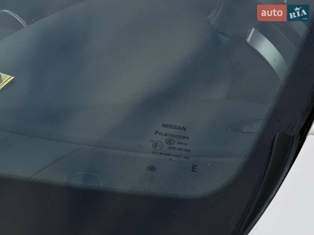 Белый Ниссан Кашкай, объемом двигателя 1.5 л и пробегом 198 тыс. км за 8150 $, фото 12 на Automoto.ua