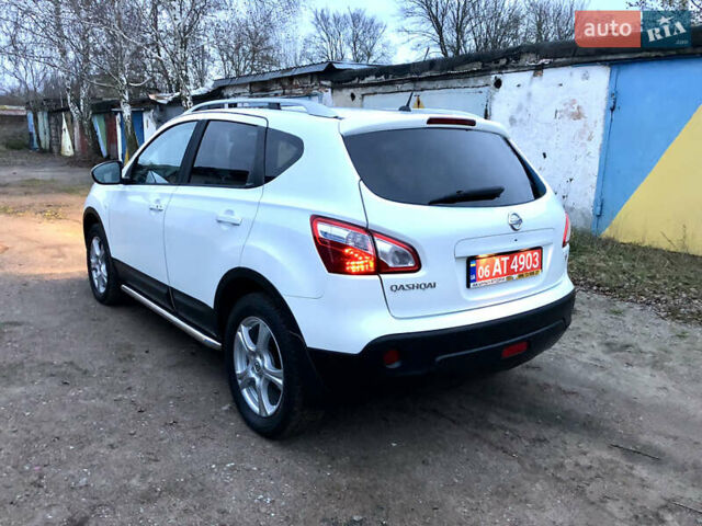 Белый Ниссан Кашкай, объемом двигателя 2 л и пробегом 195 тыс. км за 11655 $, фото 110 на Automoto.ua