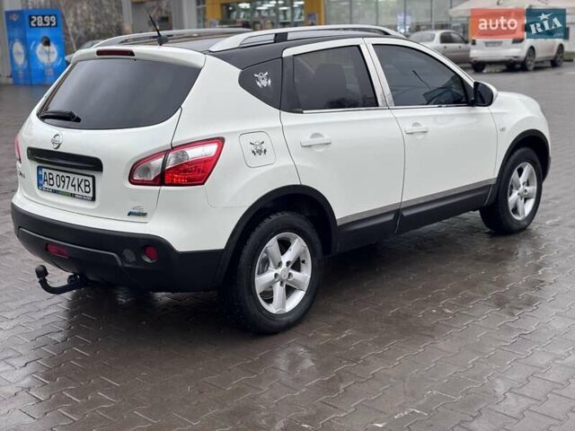 Белый Ниссан Кашкай, объемом двигателя 1.46 л и пробегом 186 тыс. км за 9600 $, фото 22 на Automoto.ua