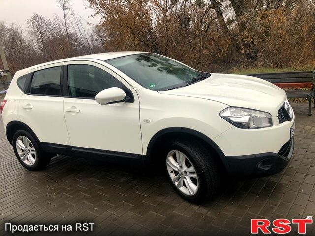 Белый Ниссан Кашкай, объемом двигателя 2 л и пробегом 130 тыс. км за 10500 $, фото 2 на Automoto.ua