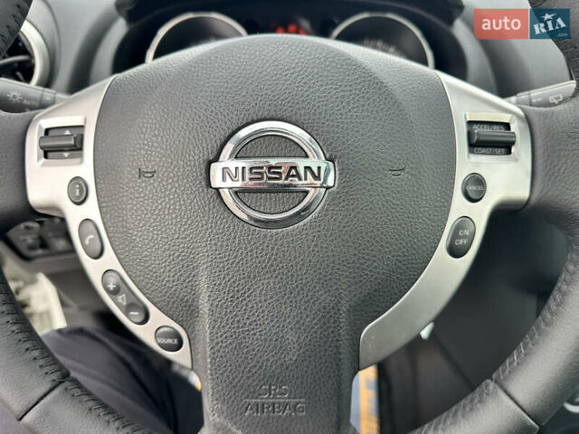 Белый Ниссан Кашкай, объемом двигателя 1.6 л и пробегом 176 тыс. км за 9999 $, фото 47 на Automoto.ua