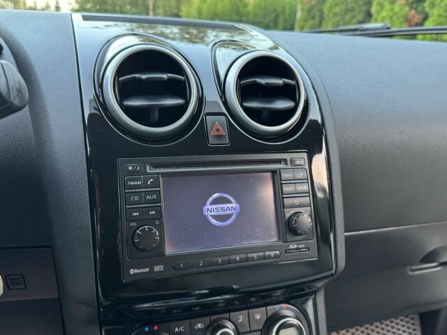 Белый Ниссан Кашкай, объемом двигателя 2 л и пробегом 157 тыс. км за 9999 $, фото 12 на Automoto.ua