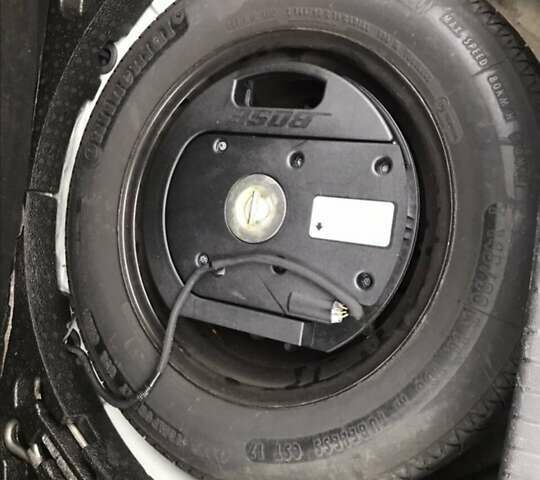 Білий Ніссан Кашкай, об'ємом двигуна 1.5 л та пробігом 270 тис. км за 10250 $, фото 5 на Automoto.ua