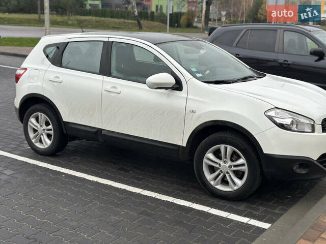 Белый Ниссан Кашкай, объемом двигателя 1.5 л и пробегом 205 тыс. км за 10500 $, фото 1 на Automoto.ua