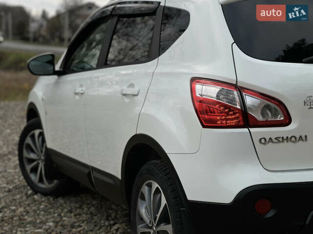 Белый Ниссан Кашкай, объемом двигателя 1.5 л и пробегом 198 тыс. км за 8150 $, фото 5 на Automoto.ua