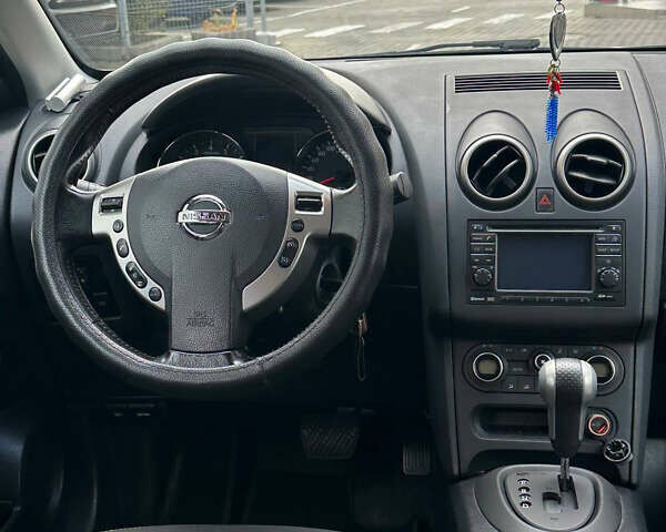 Белый Ниссан Кашкай, объемом двигателя 2 л и пробегом 119 тыс. км за 9700 $, фото 13 на Automoto.ua