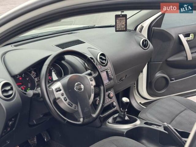 Белый Ниссан Кашкай, объемом двигателя 1.46 л и пробегом 186 тыс. км за 9600 $, фото 14 на Automoto.ua