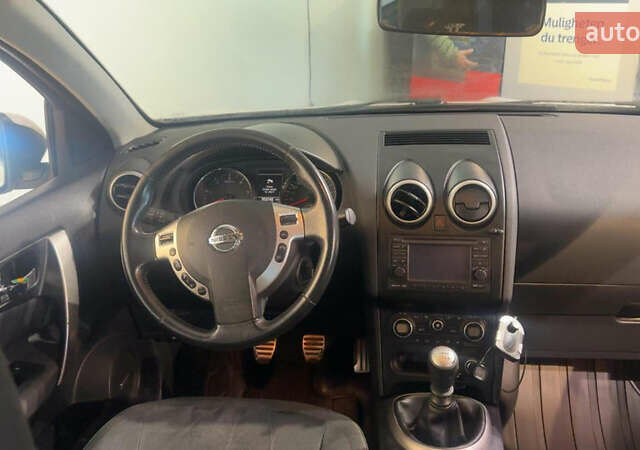 Білий Ніссан Кашкай, об'ємом двигуна 1.5 л та пробігом 203 тис. км за 10000 $, фото 5 на Automoto.ua