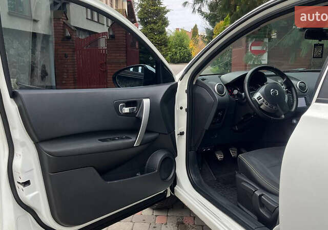 Белый Ниссан Кашкай, объемом двигателя 1.5 л и пробегом 187 тыс. км за 8900 $, фото 13 на Automoto.ua