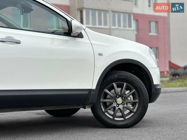Белый Ниссан Кашкай, объемом двигателя 1.6 л и пробегом 176 тыс. км за 9999 $, фото 12 на Automoto.ua
