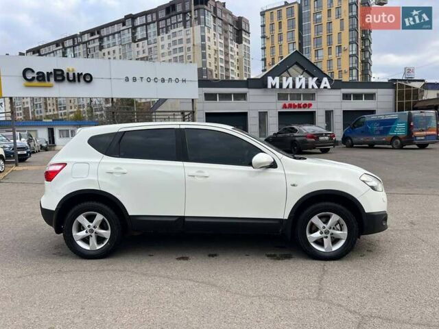 Белый Ниссан Кашкай, объемом двигателя 2 л и пробегом 227 тыс. км за 8900 $, фото 14 на Automoto.ua
