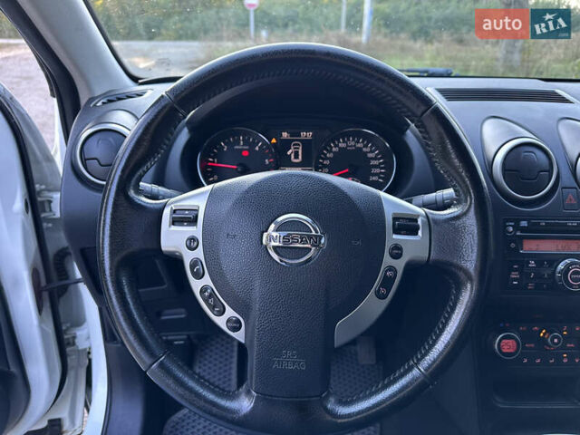 Белый Ниссан Кашкай, объемом двигателя 1.5 л и пробегом 230 тыс. км за 9700 $, фото 29 на Automoto.ua