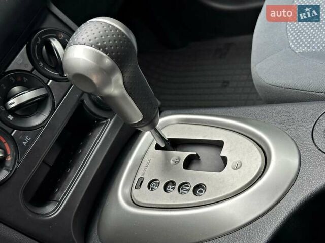 Белый Ниссан Кашкай, объемом двигателя 2 л и пробегом 122 тыс. км за 10700 $, фото 39 на Automoto.ua