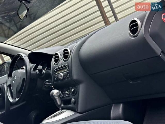 Белый Ниссан Кашкай, объемом двигателя 2 л и пробегом 122 тыс. км за 10700 $, фото 49 на Automoto.ua