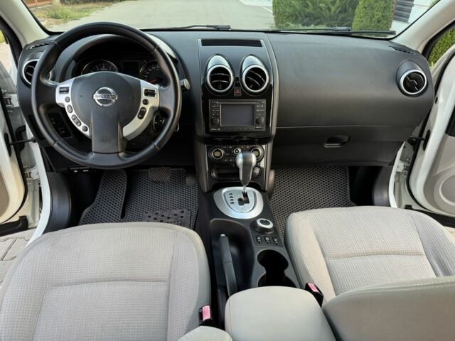 Белый Ниссан Кашкай, объемом двигателя 2 л и пробегом 157 тыс. км за 9999 $, фото 23 на Automoto.ua