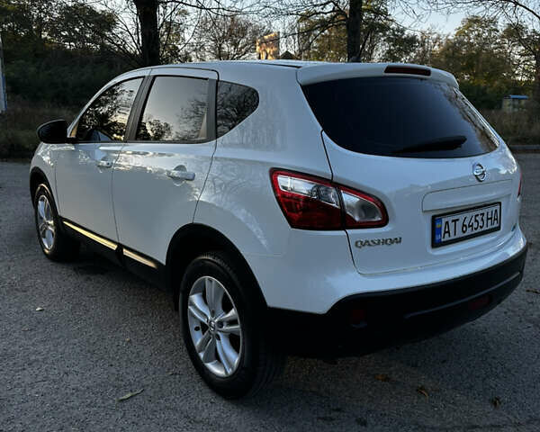 Белый Ниссан Кашкай, объемом двигателя 1.5 л и пробегом 230 тыс. км за 9700 $, фото 14 на Automoto.ua