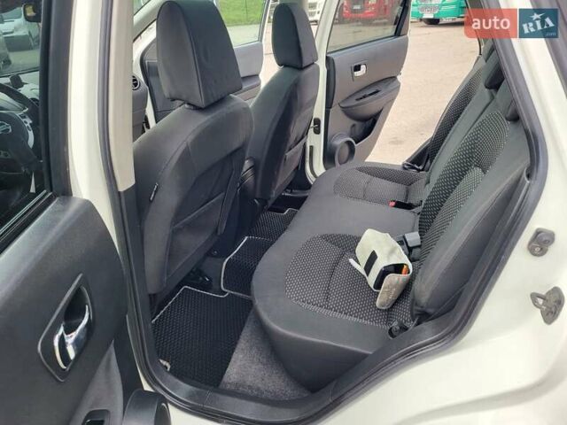 Білий Ніссан Кашкай, об'ємом двигуна 1.5 л та пробігом 217 тис. км за 9300 $, фото 122 на Automoto.ua