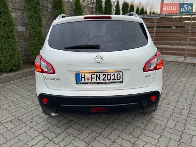 Білий Ніссан Кашкай, об'ємом двигуна 2 л та пробігом 248 тис. км за 11400 $, фото 15 на Automoto.ua